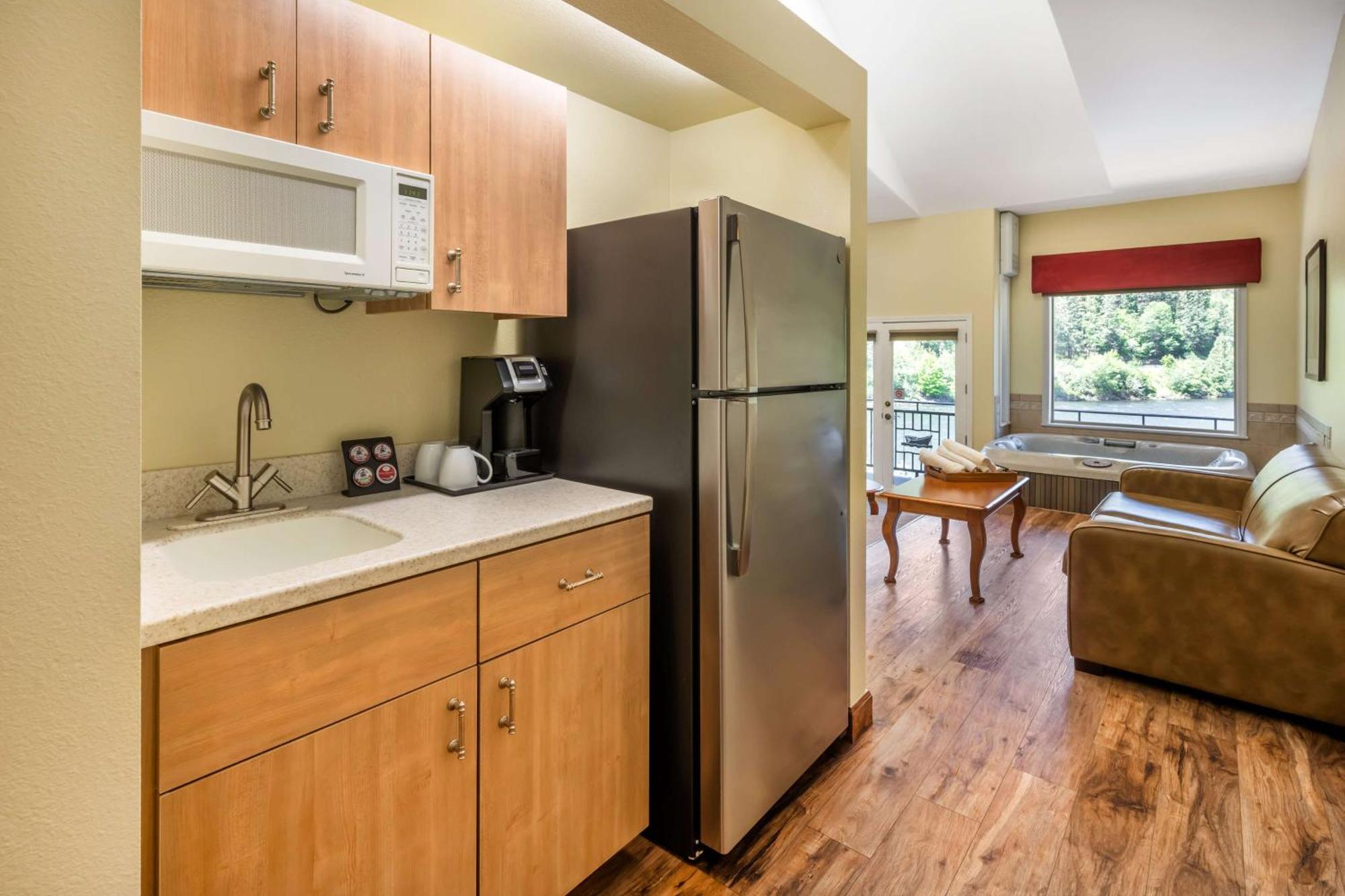 Best Western Lodge At River'S Edge Orofino Exterior photo